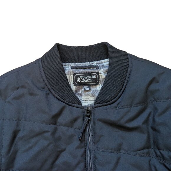 Volcom Black Bomber Jacket quilted Size XL - Picture 2 of 3